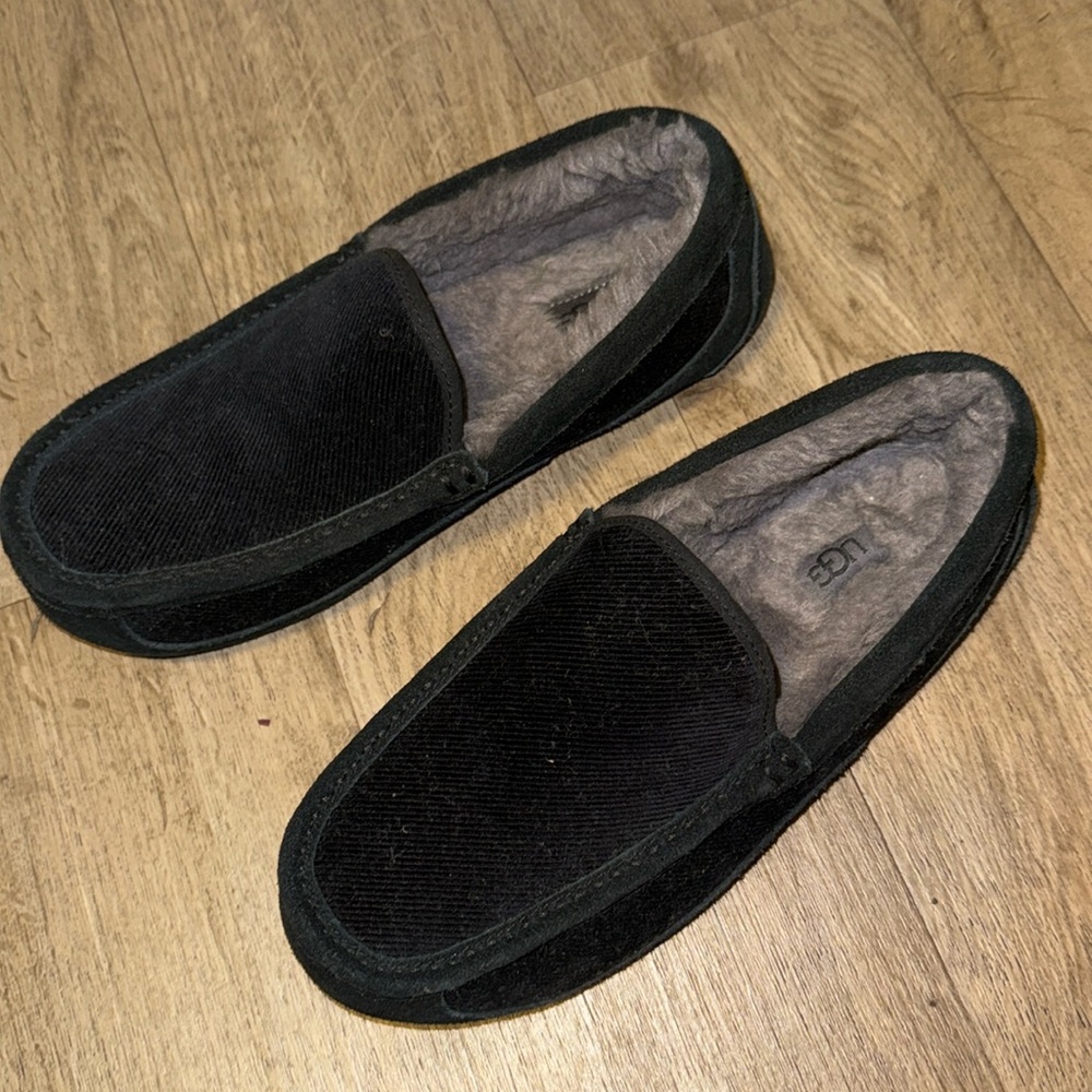 Men’s uggs slippers